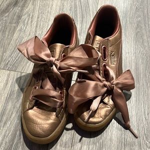 Dusty Rose Pink Metallic Ribbon Puma’s Size 7